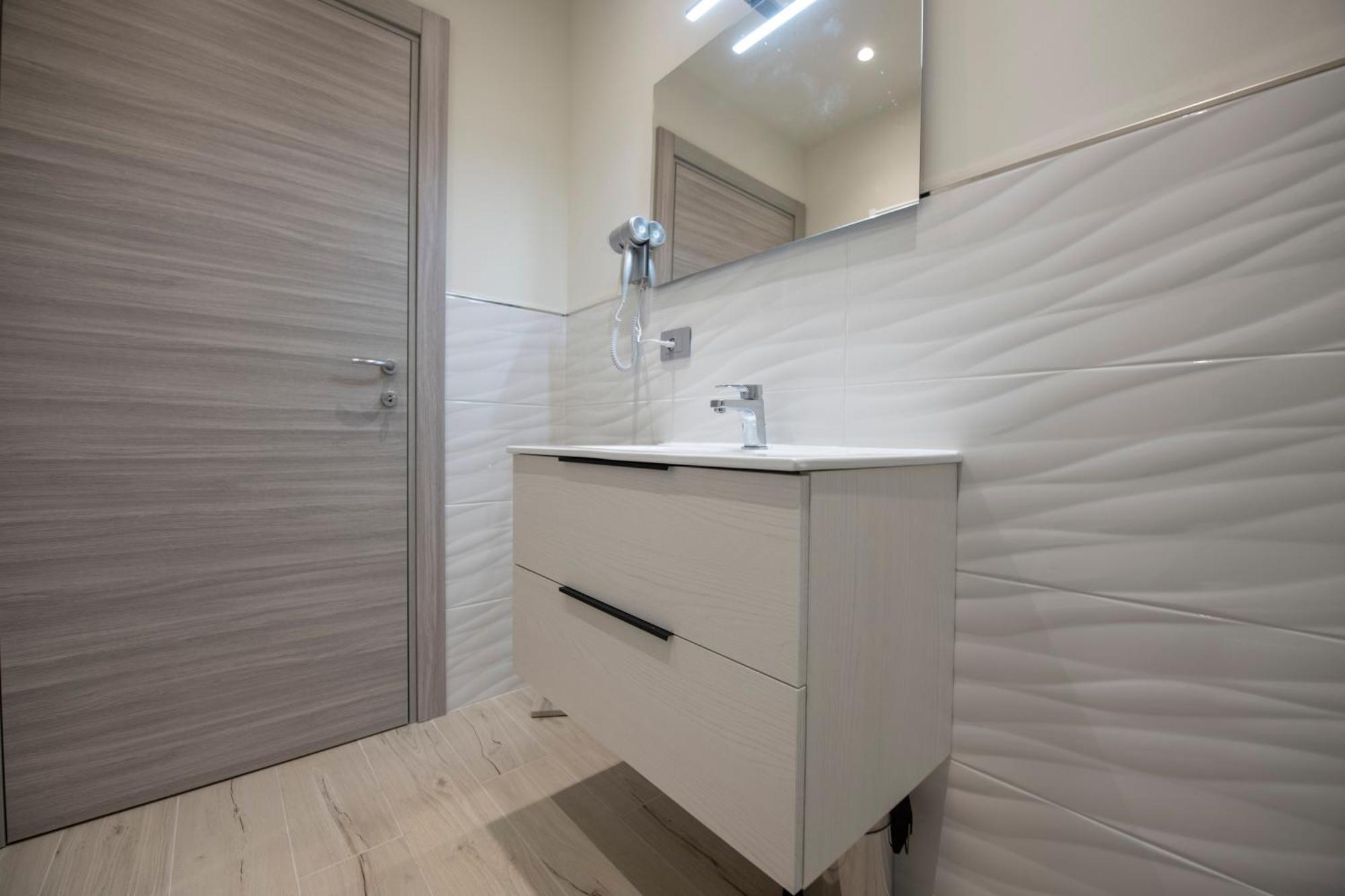 243B - Appartamento Mignon - Sara Home Chiavari, 200Metri Dal Mare Dış mekan fotoğraf