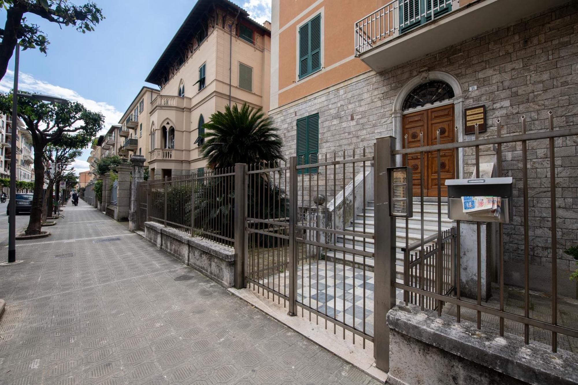 243B - Appartamento Mignon - Sara Home Chiavari, 200Metri Dal Mare Dış mekan fotoğraf